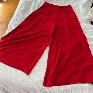 Red wide leg cropped pants